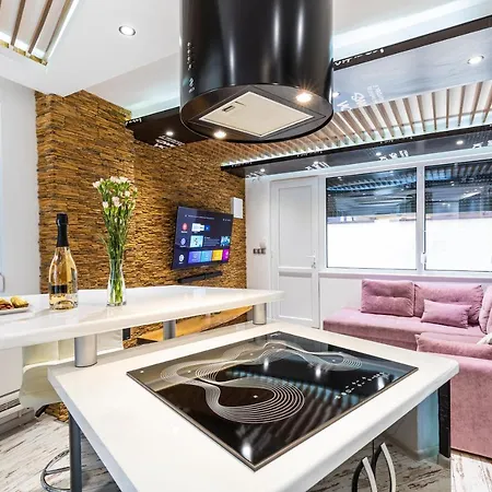 Modern 1bd Flat With A Parking Near The Centre By Flat Mаnager
