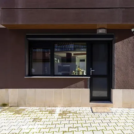 Modern 1bd Flat With A Parking Near The Centre By Flat Mаnager *