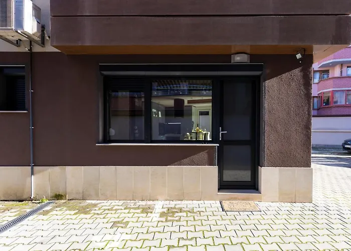 Modern 1bd Flat With A Parking Near The Centre By Flat Mаnager *